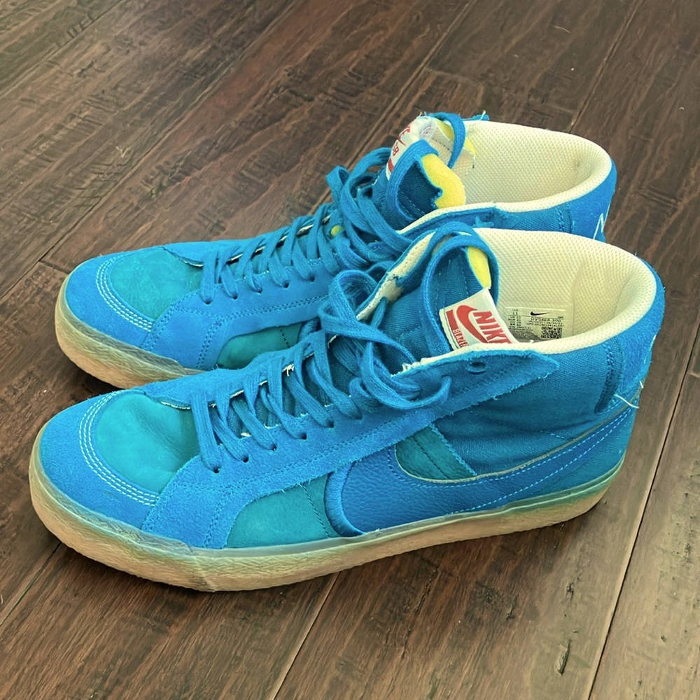 Nike SB Blazer Mid shoes